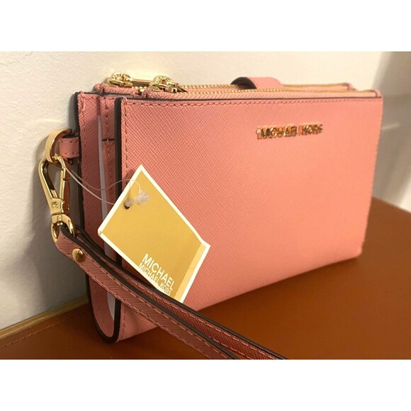 NWT $258 MICHAEL KORS Jet Set Travel Wristlet Wallet Phone Case Pink Leather Zip - Picture 2 of 12